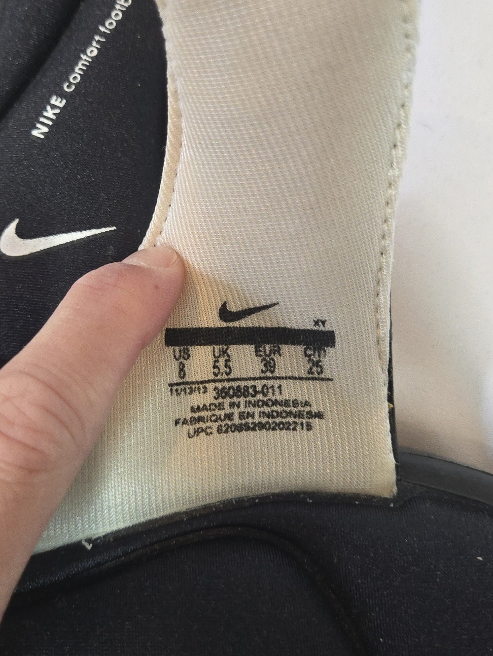 3/$25! Nike Comfort Cushion Black Slide Sandals White Accents Women's 8 - Picture 6 of 6